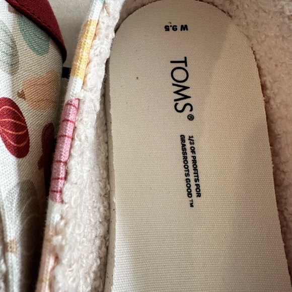 Toms Pumpkin Print Slip-Ons in Cream, Pink, Teal & Mustard - Picture 2 of 2